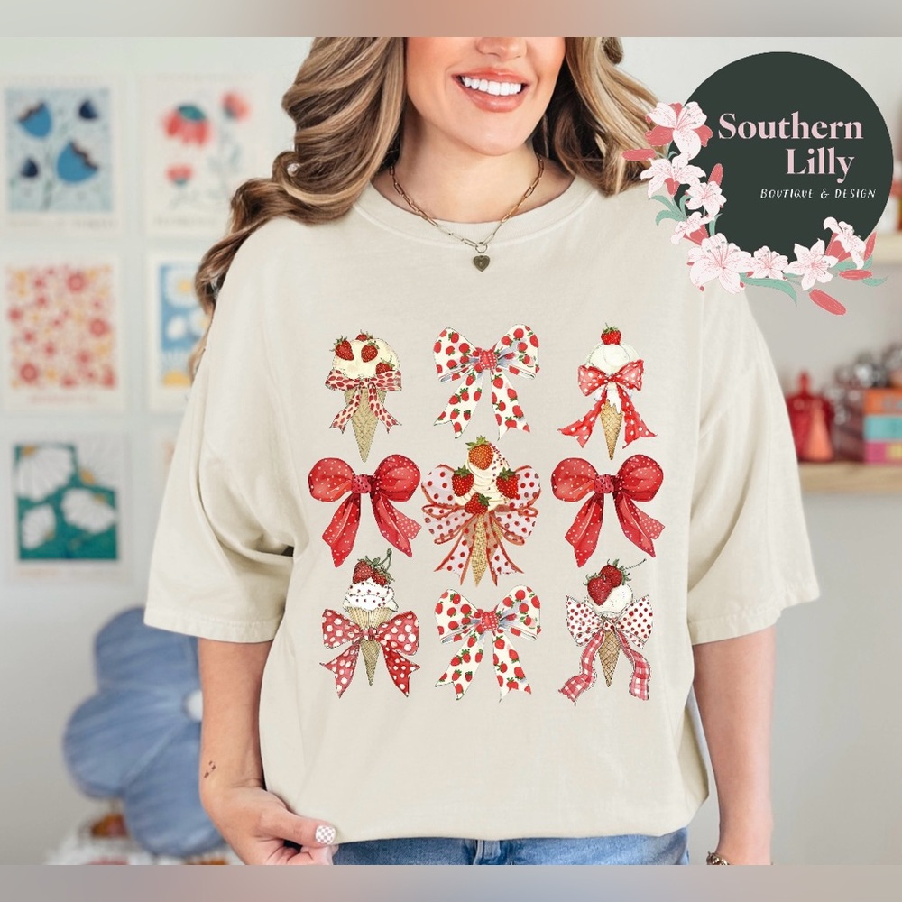 Strawberries Icecream Coquette Bows Comfort Colors T-Shirt